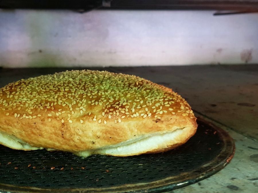 זיווה יוצאת מהתנור